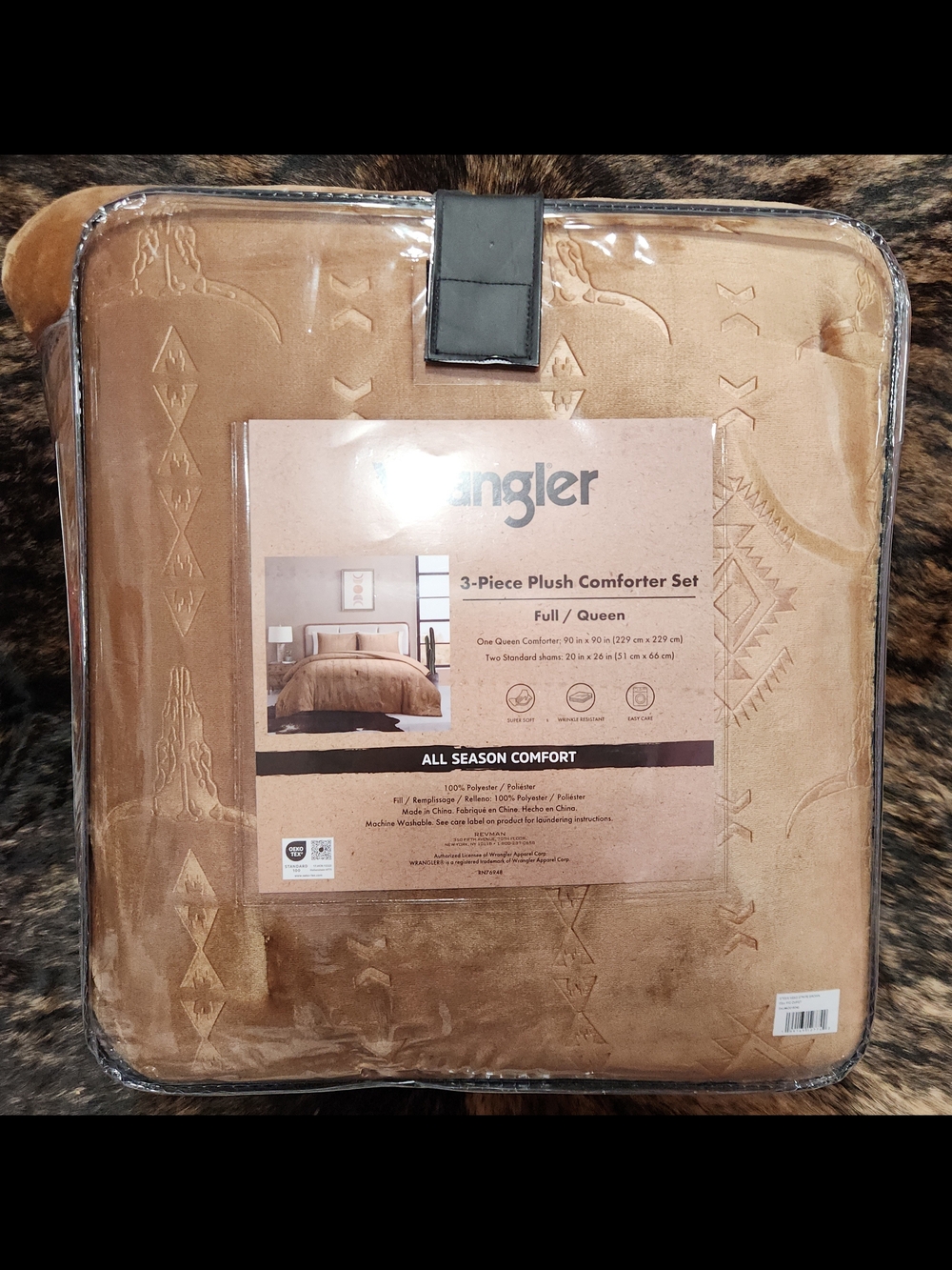 Wrangler FULL/QUEEN Size Plush Comforter Set With Aztec Steerhead Print